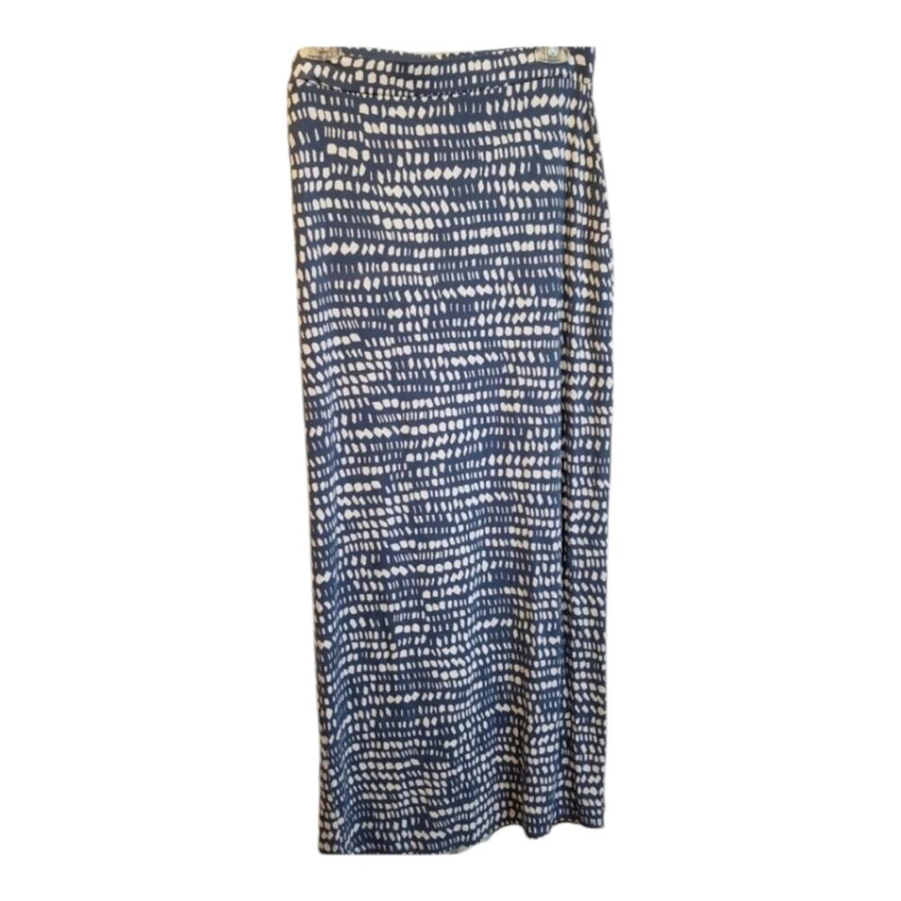 Loft blue andβ white maxi skirt size small